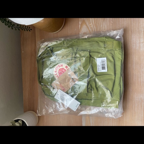 —- SOLD - Picture 3 of 3